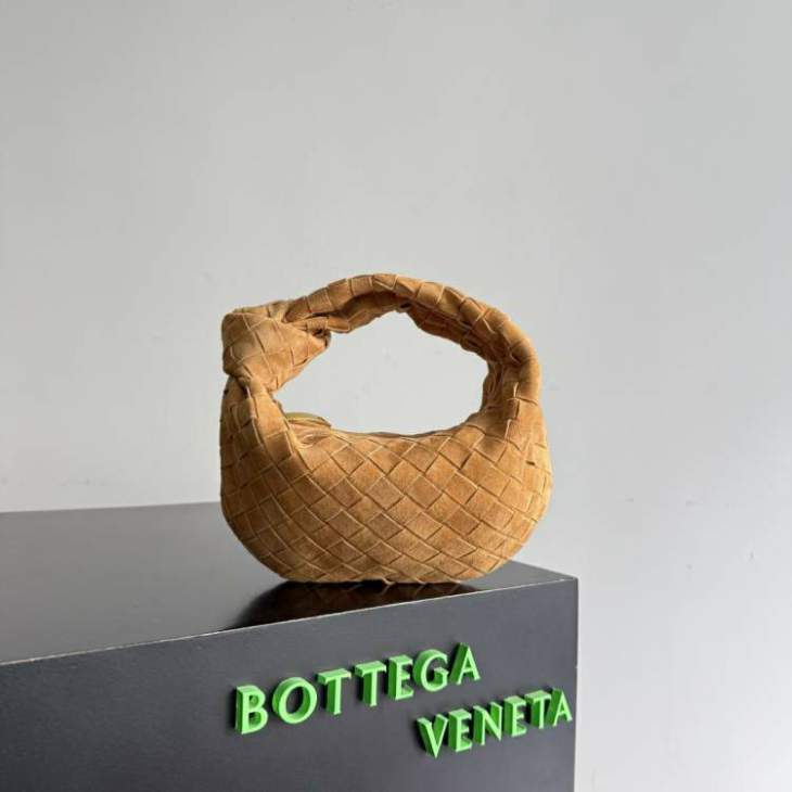 Picture of Bottega Veneta Handbags _SKUfw222147929fw